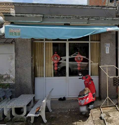 Nhà phố Bến Lức 96m² giá 2.65 tỷ - Gần chợ và ngân hàng Vietcombank!