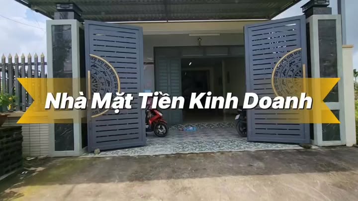 Nhà mặt tiền kinh doanh tại Đức Hòa, Long An 240m² giá 4.5 tỷ - Vị trí đắc địa, cơ hội đầu tư tốt!