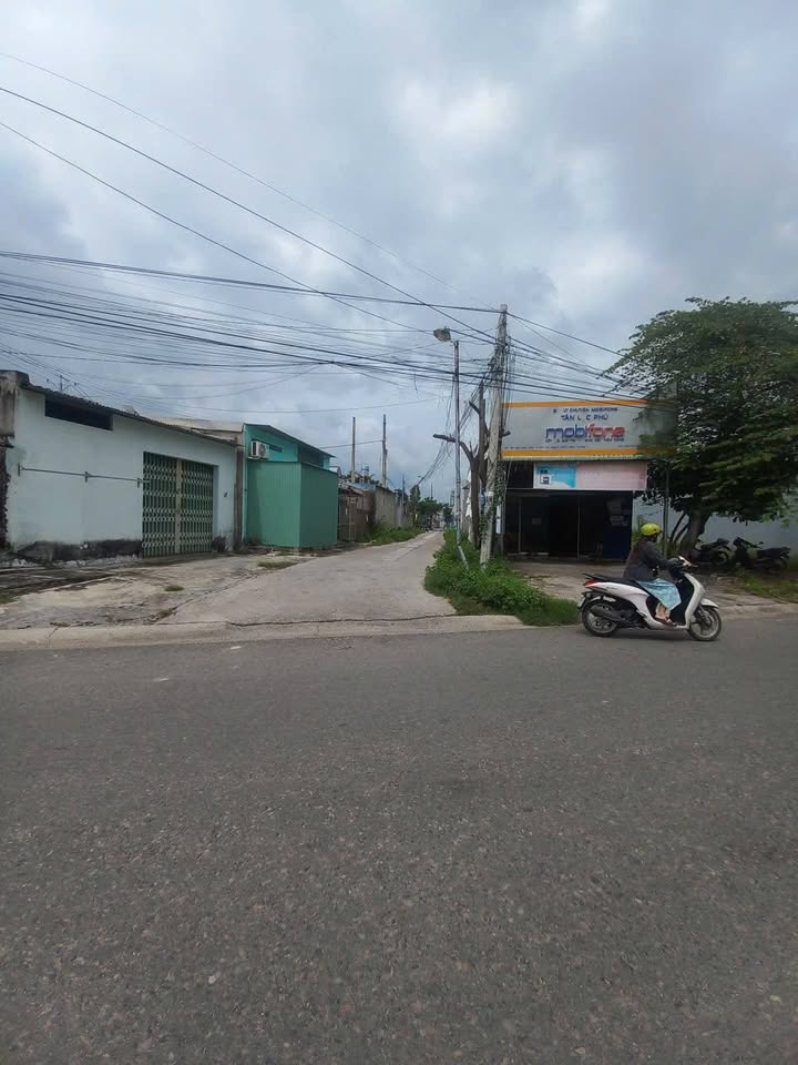 Nhà mới 100% tại Hẻm Hoàng Cầm, Phan Thiết 55m² giá 860 triệu - Full nội thất hiện đại!