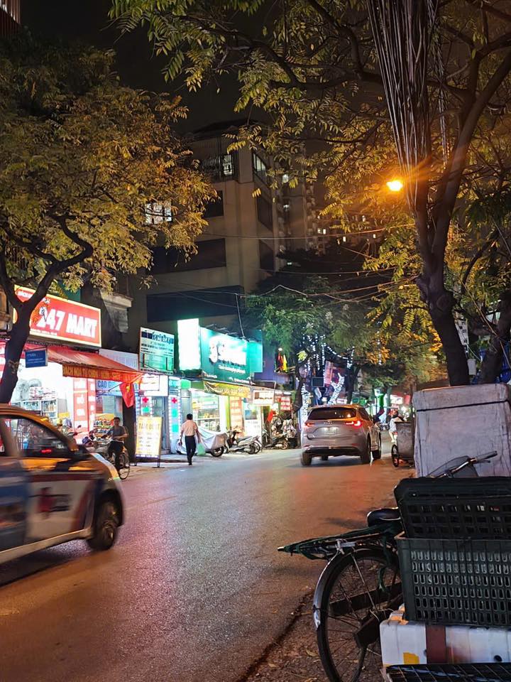 Đất nền Xuân La 82m² giá 25.8 tỷ - Cơ hội đầu tư tuyệt vời!