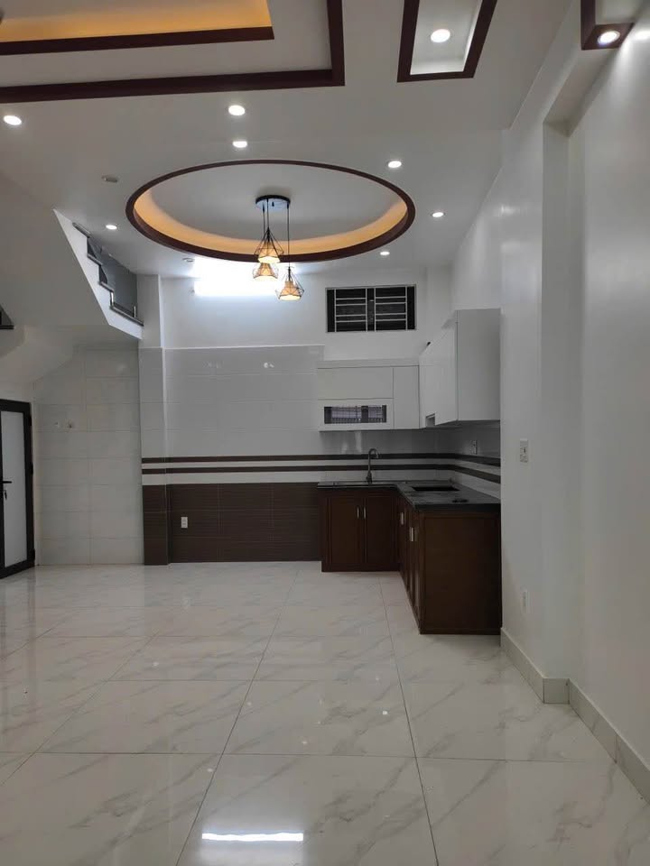 Nhà 3 tầng tại Đồng Hòa, Kiến An 42m² giá 2.55 tỷ - Ô tô vào tận cửa!