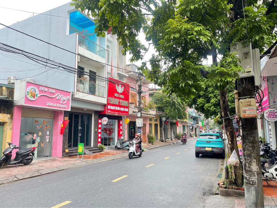 Nhà mặt phố Phan Bá Vành, Thái Bình 44m² giá 5 tỷ - Thiết kế hiện đại, sẵn sàng vào ở!