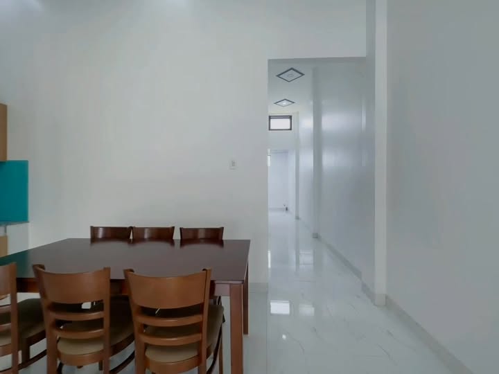 Nhà Bầu Trâm, Long Khánh 110m² giá 1.55 tỷ - Vị trí thuận lợi, chính chủ bán!