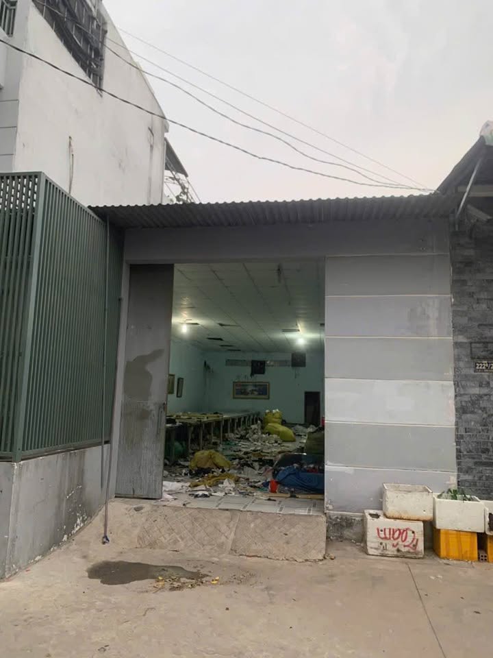 Nhà 3 tầng An Phú, Tân Uyên 192m² giá chỉ 4.3 tỷ - Cơ hội vàng cho nhà đầu tư!