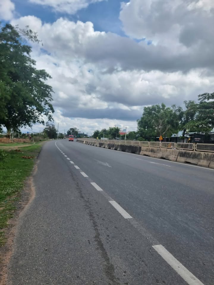 Đất nền 1,3 sào xã Hàm Đức, Hàm Thuận Bắc 2,7 tỷ - Mặt tiền QL1A, thích hợp kinh doanh