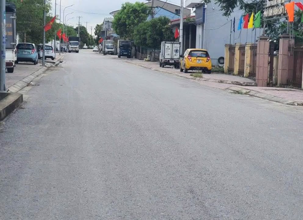 Đất nền Vinh 100m² giá 2.4 tỷ - Đầu tư sinh lời ngay!