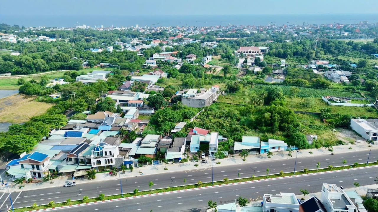 FrontHouse mặt tiền Ven Biển Phước Hải 141m² giá 5.6 tỷ - Kinh doanh lý tưởng!