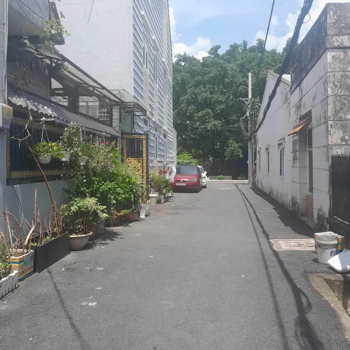 Đất trung tâm Trường Thọ 64m² giá 6.4 tỷ - Pháp lý rõ ràng, hẻm xe tải rộng!