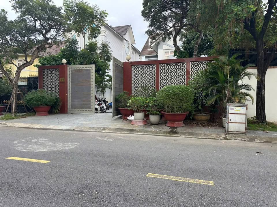 Cho thuê Biệt thự sân vườn 498m² KDC Nguyễn Duy Trinh giá 45 triệu - Không gian lý tưởng cho văn phòng và trường mầm non!