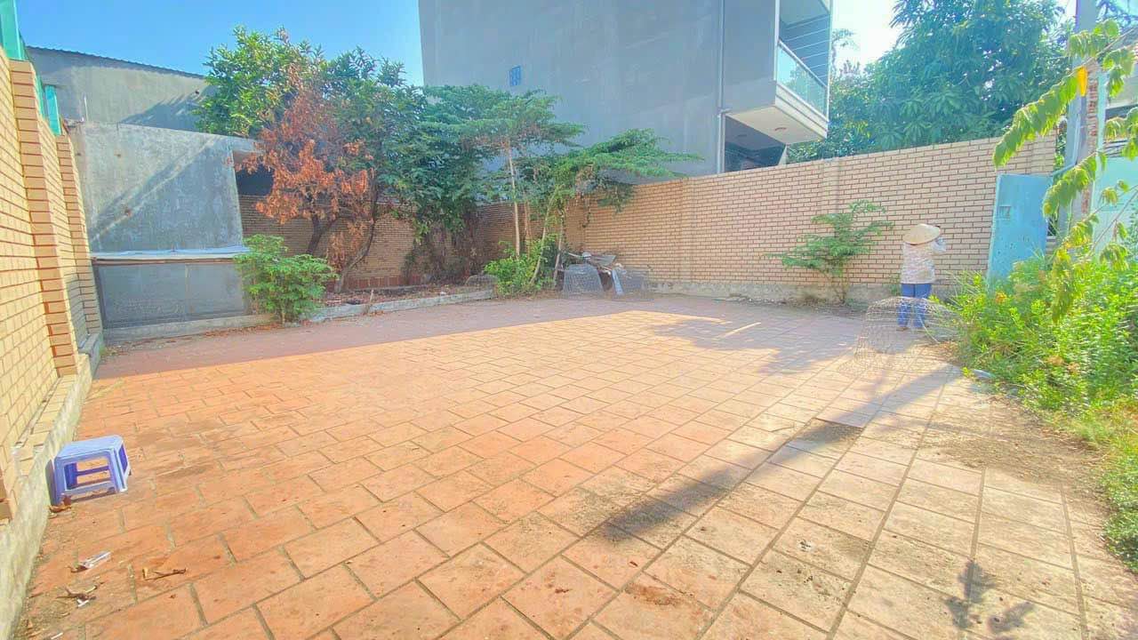 Đất thổ cư 248m² tại đường Huỳnh Tấn Phát, Nhà Bè - Giá chỉ 13.5 tỷ!