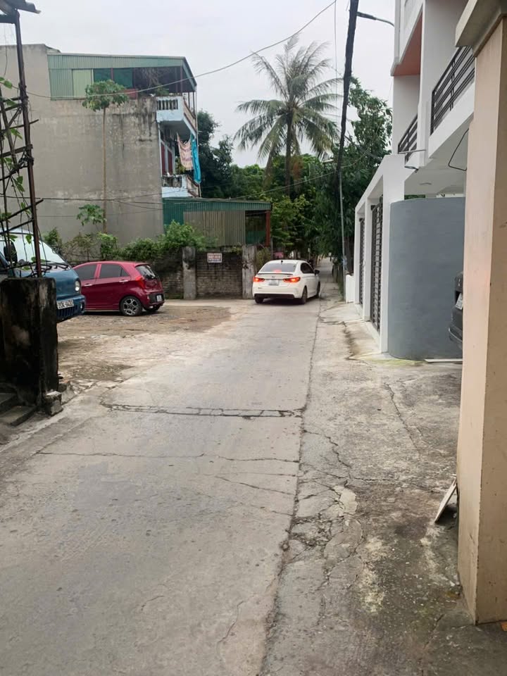 Nhà 3 tầng mới xây tại phường Nam Hoa Lư, Ninh Bình - Giá tốt, thương lượng ngay!