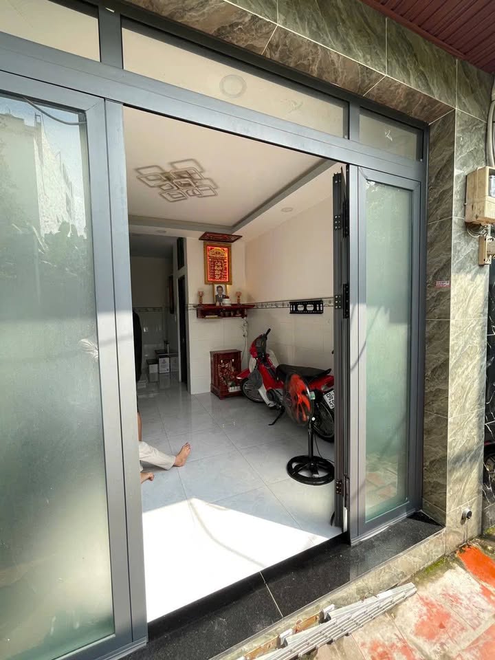 Nhà hẻm 242 đường Nguyễn Thị Thập, quận 7, 18m² giá 1.45 tỷ - Pháp lý rõ ràng, công chứng nhanh!