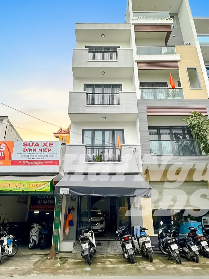 Nhà phố mặt tiền kinh doanh Đường Số, Quận 7, 52m² giá 13.3 tỷ - Vị trí vàng cho đầu tư!