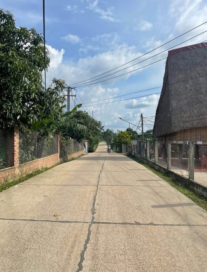 Đất thổ cư Đắk Blà 225m² giá chỉ 2xx triệu - Giao thông thuận tiện!