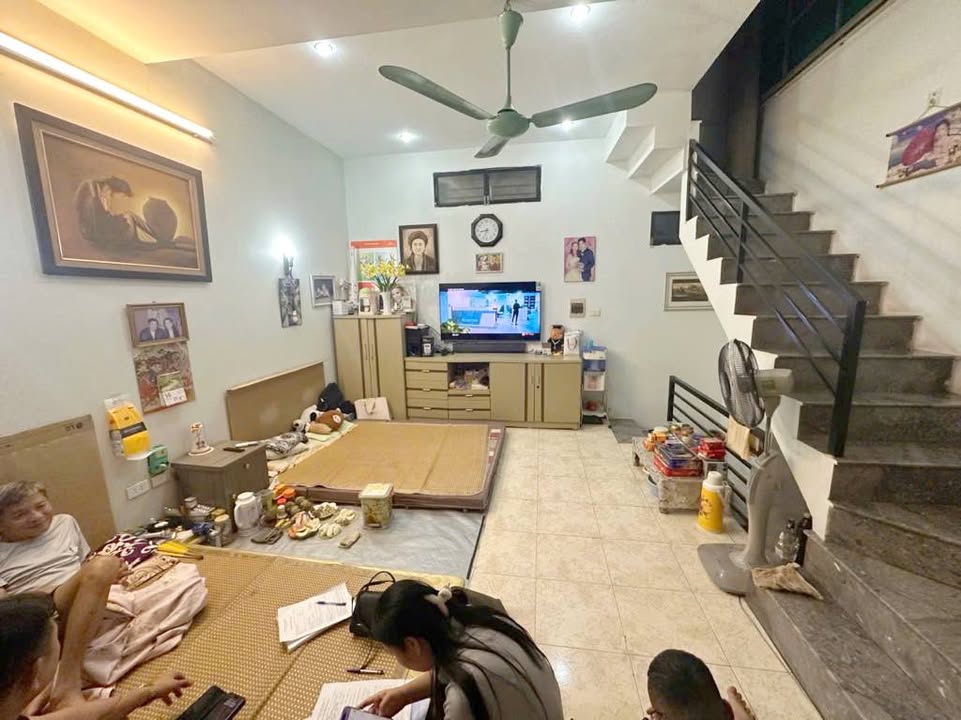 Nhà 4 tầng ngõ Quỳnh, Bạch Mai 30m² giá 7.4 tỷ - Vị trí trung tâm Hai Bà Trưng