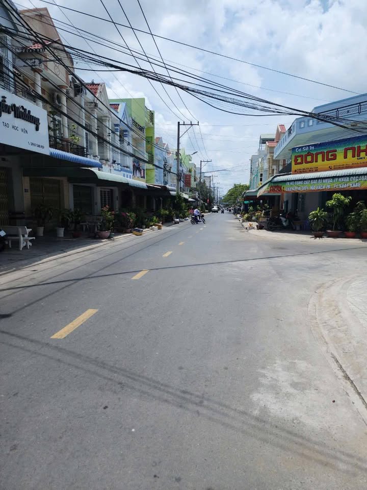 Nhà 1 Trệt 2 Lầu Mặt Tiền Đường Trần Phú, P.Mỹ Phước, 56m² - Cơ Hội Vàng Đầu Tư!