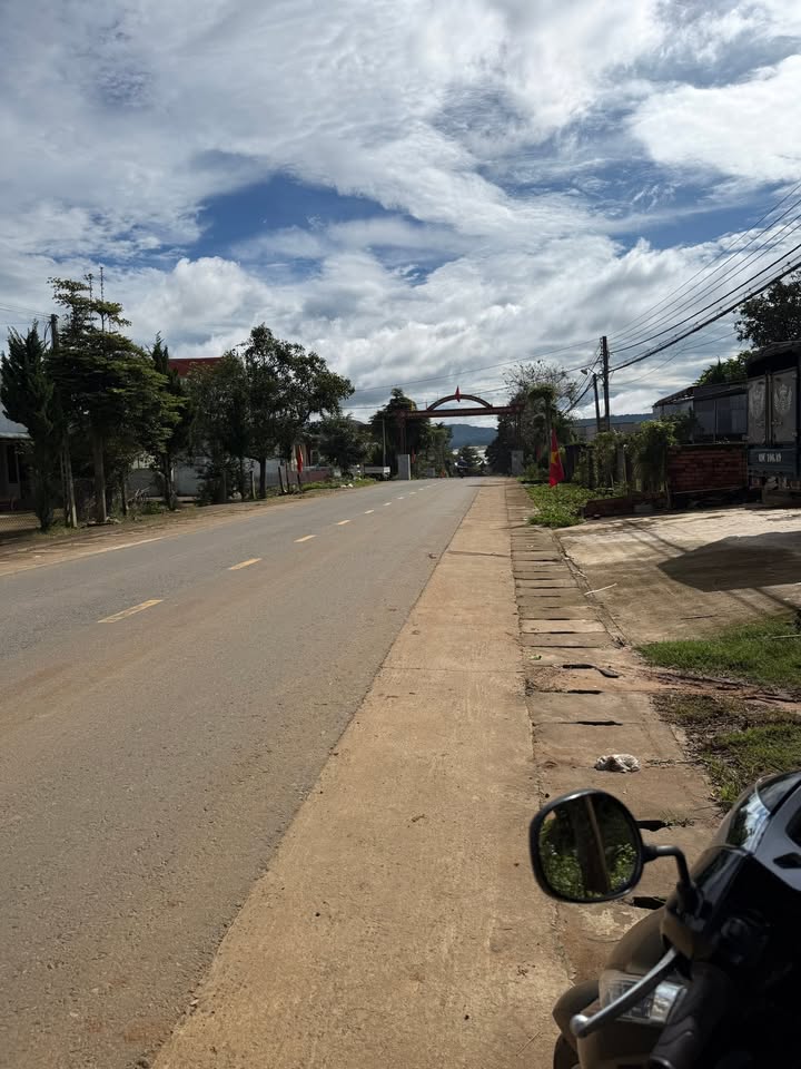 Đất nền Quảng Lập 6000m² giá 8 tỷ - Mặt tiền đường nhựa thuận lợi kinh doanh!