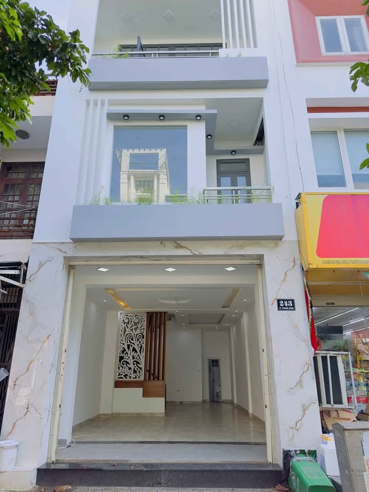 Bán nhà mặt tiền Lê Thanh Nghị 71m² giá 13.5 tỷ - Kinh doanh sầm uất!