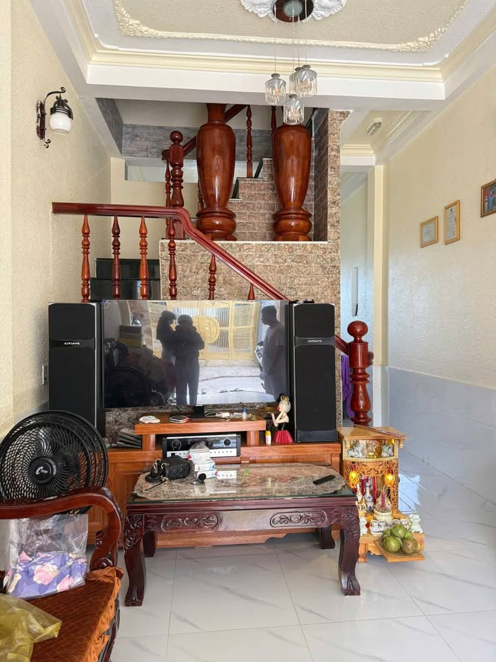 Nhà bán Đà Lạt, 45.5m², giá 3.7 tỷ - Chính chủ, nội thất đầy đủ!