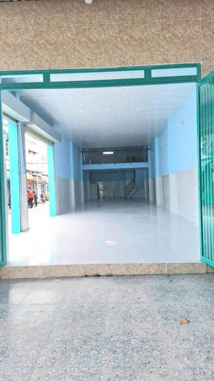 Nhà mặt tiền đường Hiệp Thành Q12 125m² giá 13 triệu - Thích hợp kinh doanh!