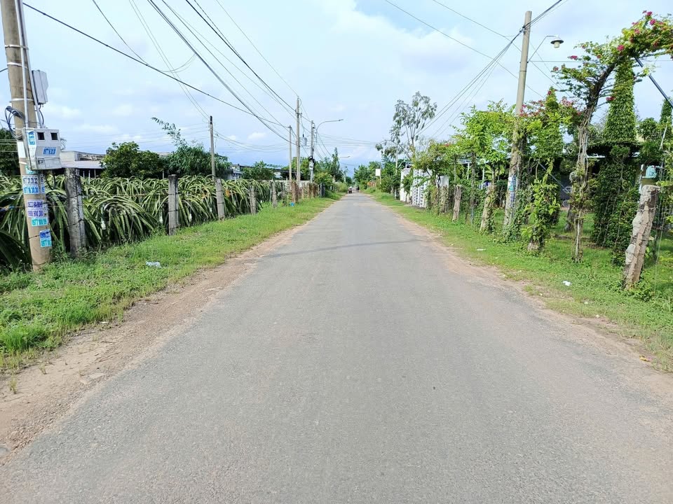 Đất thổ cư mặt tiền nhựa xã Hàm Liêm 228m² giá 1 tỷ - Gần ngã tư Bảy Hải!