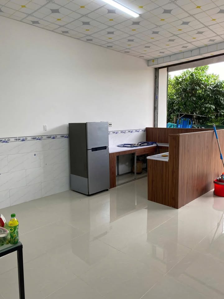 Nhà cho thuê hẻm Lý Thái Tổ, Bảo Lộc 2PN giá 3 triệu - Tiện nghi đầy đủ!