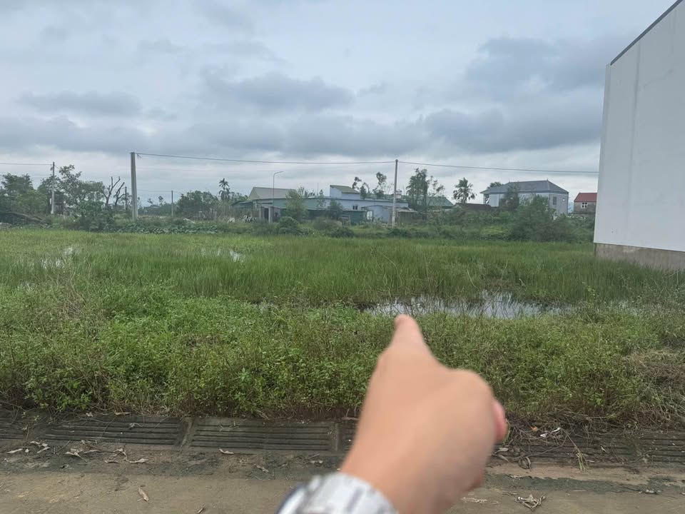 Đất nền Nguyễn Xí, Hà Huy Tập 180m² giá 3.3 tỷ - Cơ hội đầu tư tuyệt vời!