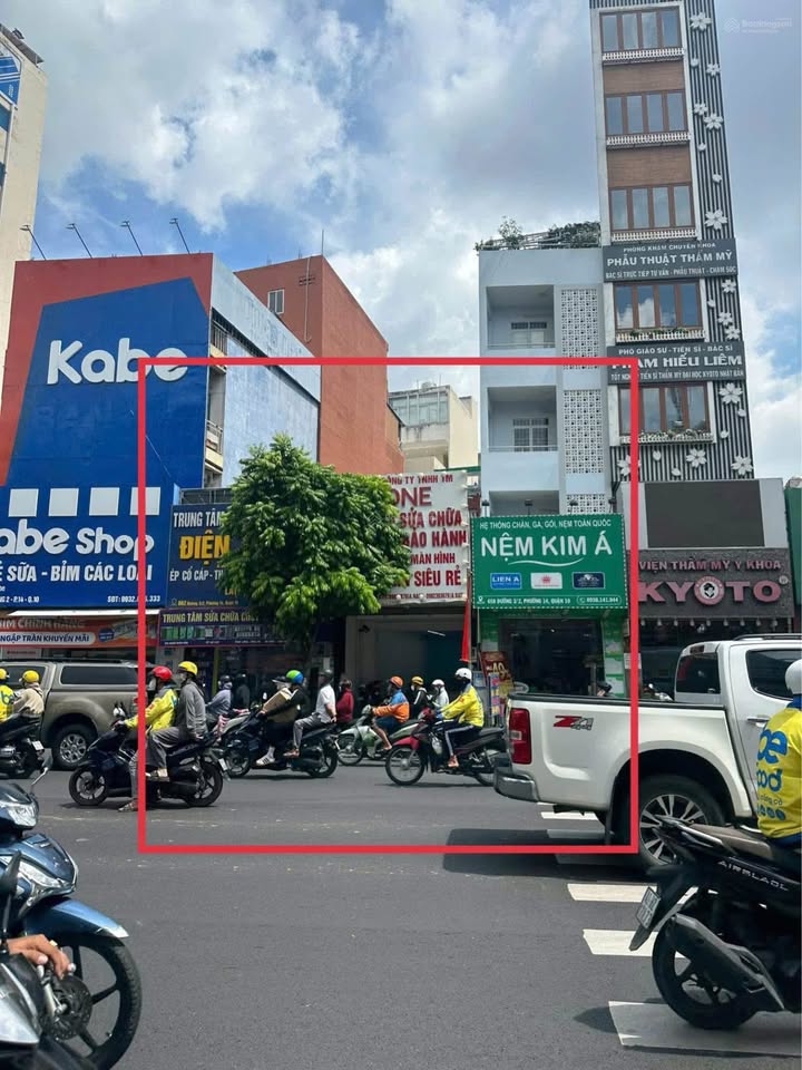 Nhà 2 mặt tiền 231.1m² tại Quận 10 - Cơ hội đầu tư sinh lời cao!