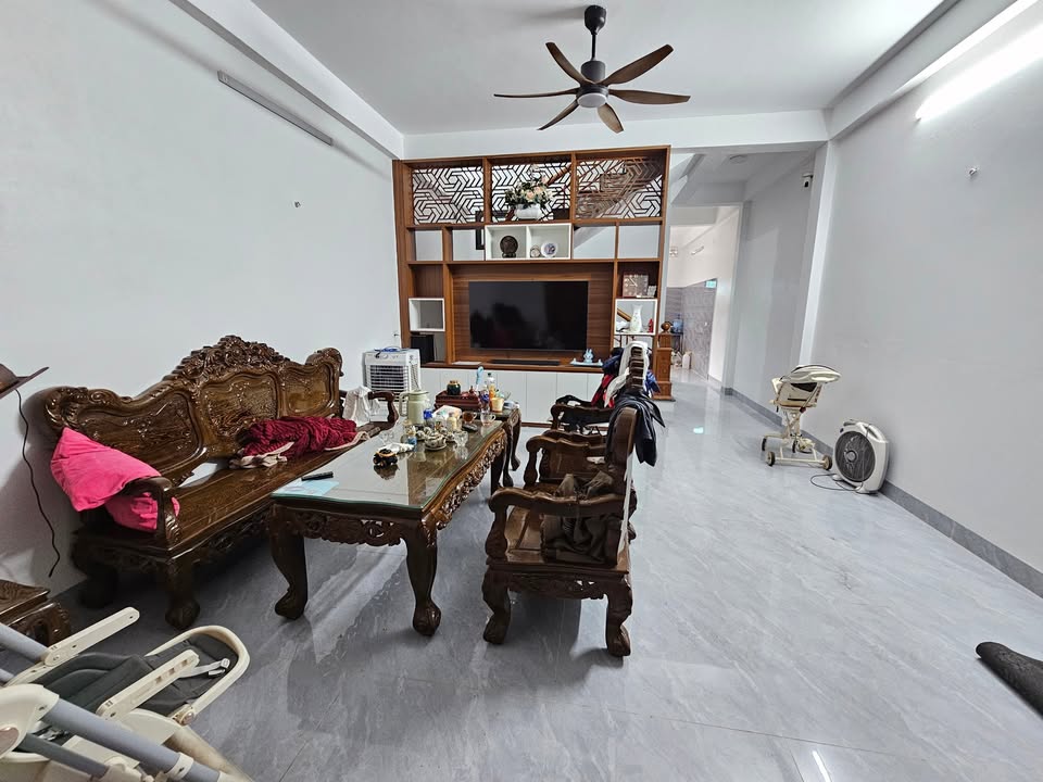 Nhà riêng Xóm Mộ, Trưng Vương 85m² giá 5 tỷ - Thiết kế hiện đại, sẵn đồ nội thất