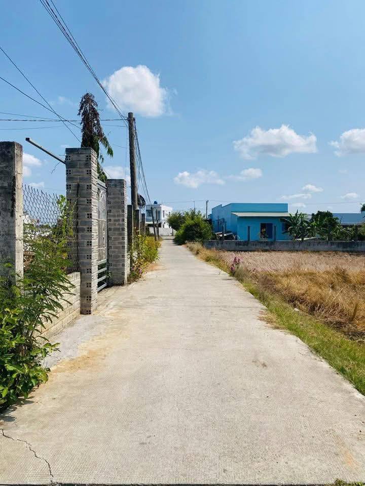 Nhà mới xây xã Vĩnh Tây Cần Giuộc 108m² giá 1.78 tỷ - Thiết kế hiện đại, sẵn sàng vào ở!