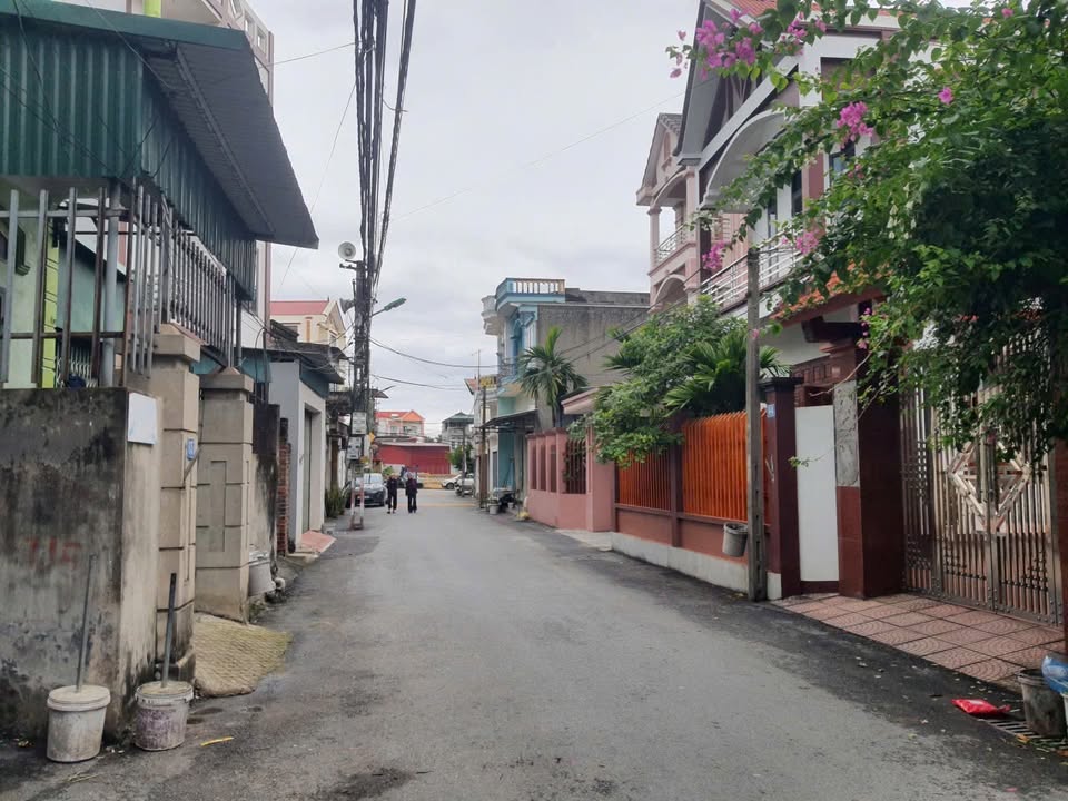 Bán lô đất Hòa Long Bắc Ninh 205m² - Tặng 2 căn nhà 2 tầng kiên cố!