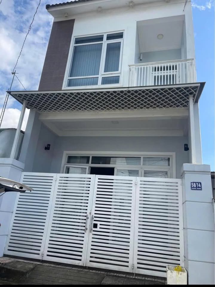 Nhà hẻm Quang Trung, Bảo Lộc 93.6m² giá 4.5 tỷ - Sổ hồng chính chủ!