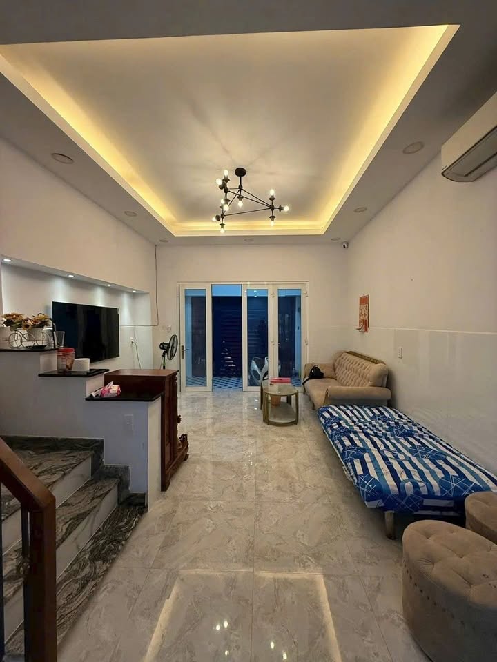 Cho thuê nhà hẻm 2m đường Lê Văn Lương, Quận 7 - Giá chỉ 15 triệu/tháng!