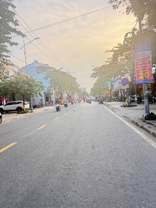 Nhà mặt tiền Nguyễn Văn Thiệt, Vinh 122m² giá chỉ 5 tỷ - Cơ hội đầu tư tuyệt vời!