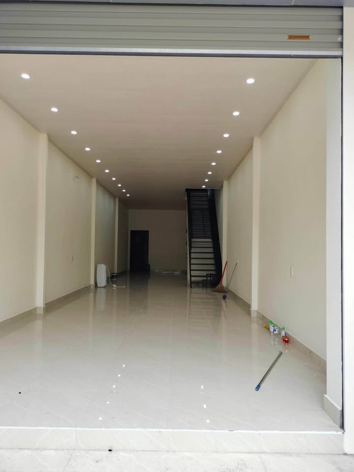 Nhà cho thuê tại phường Cao Thắng, Hạ Long 140m² chỉ 12 triệu/tháng - Cơ hội vàng cho doanh nghiệp!