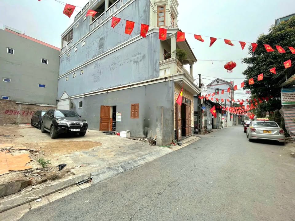 Đất nền Đức Giang 75m² giá 12 tỷ - Mặt tiền kinh doanh, ô tô vào tận nơi!