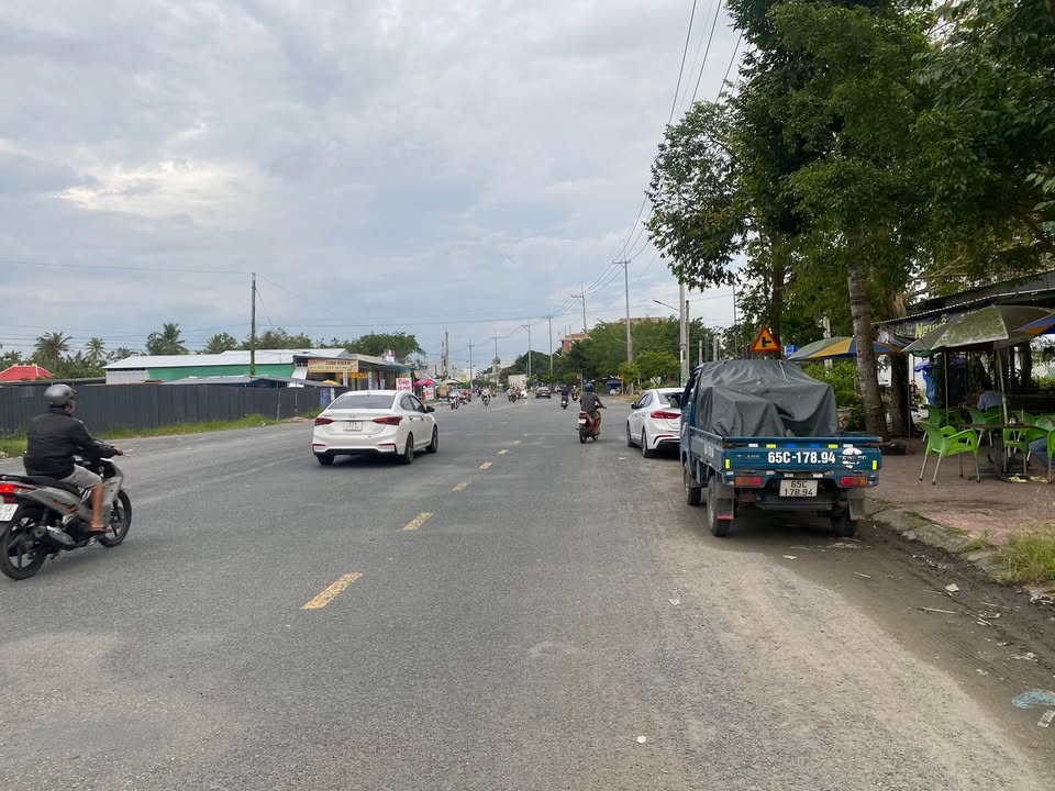 Đất nền mặt tiền Nguyễn Văn Cừ, Phong Điền, 210m² giá 9.4 tỷ - Cơ hội đầu tư tuyệt vời!