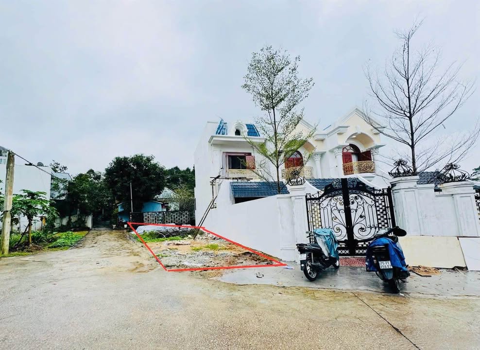 Đất nền Thủy Xuân 114m² giá 2.2 tỷ - Mặt tiền rộng, tiềm năng phát triển!