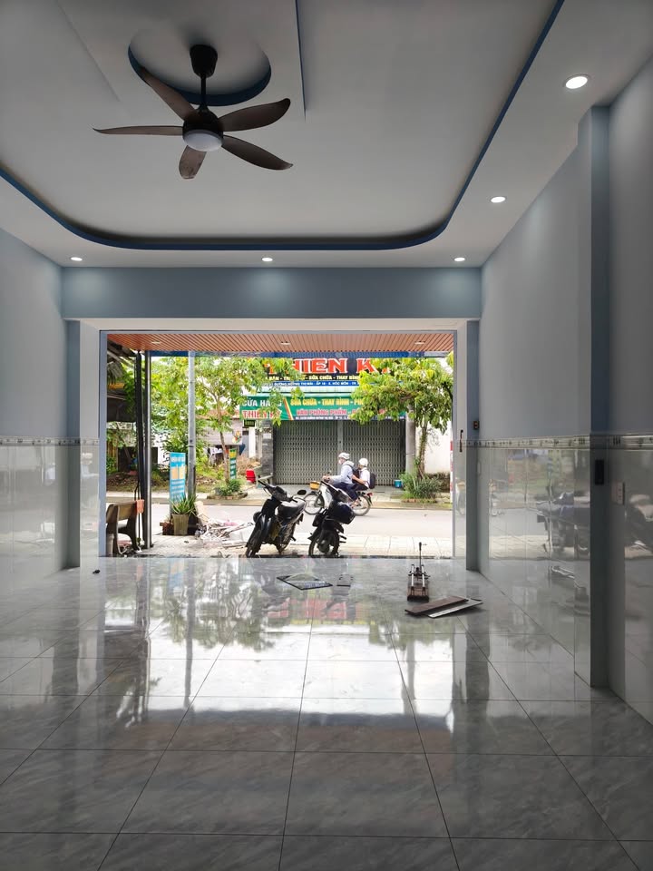 Nhà mặt tiền đường Huỳnh Thị Mài, Hóc Môn 140m² giá 5.5 tỷ - Tiềm năng kinh doanh lớn!