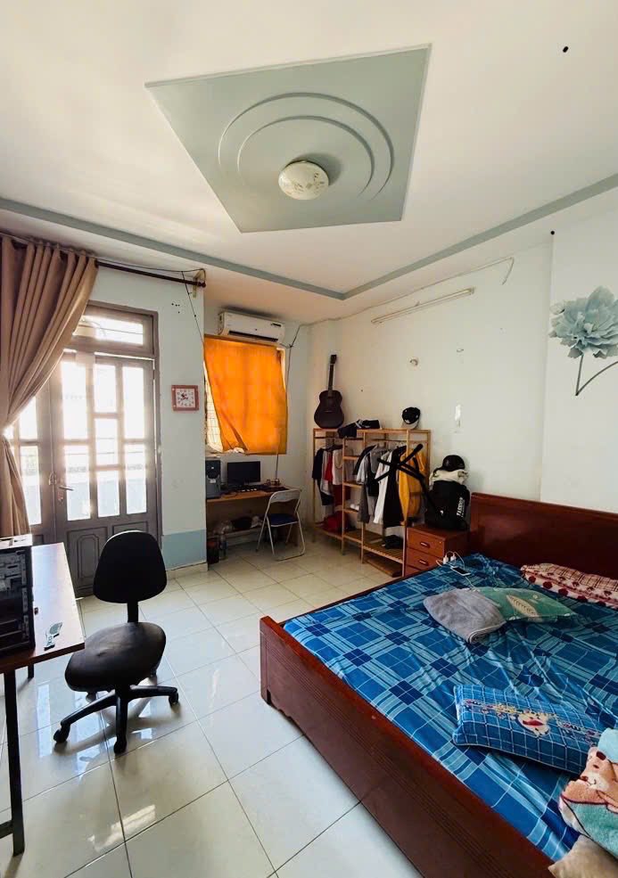 Nhà cho thuê Võ Văn Kiệt, Q6, 72m² giá 6.2 tỷ - Đầu tư sinh lời ngay!