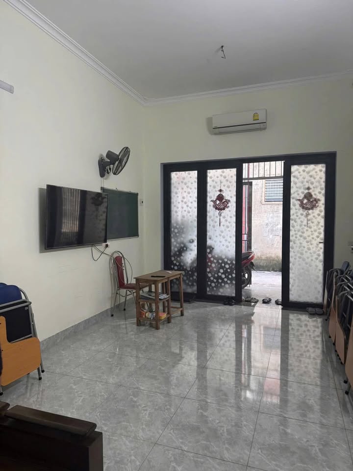 Bán nhà 1,5 tầng Phường Cửa Nam TP Vinh 59m² giá 3,5 tỷ - Đường ô tô vào tận nhà!