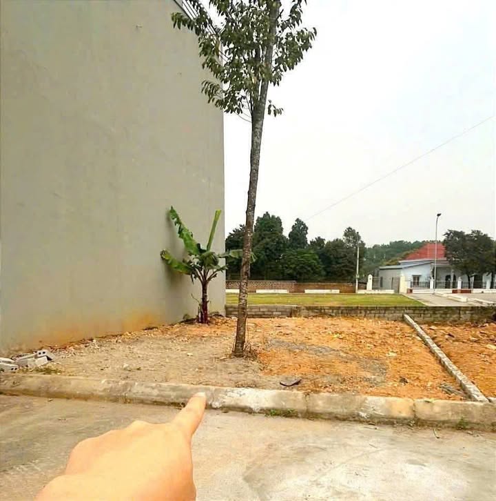 Đất nền Thôn Trại Láng, Thạch Thất 60,4m² giá 2,2 tỷ - Sổ đỏ chính chủ, đầu tư sinh lời!