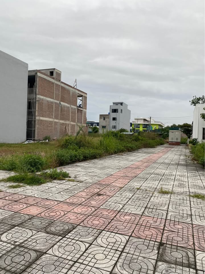 Đất nền lô góc khu đô thị Hà Lan 120m² giá thỏa thuận - View cây xanh đẹp mắt!