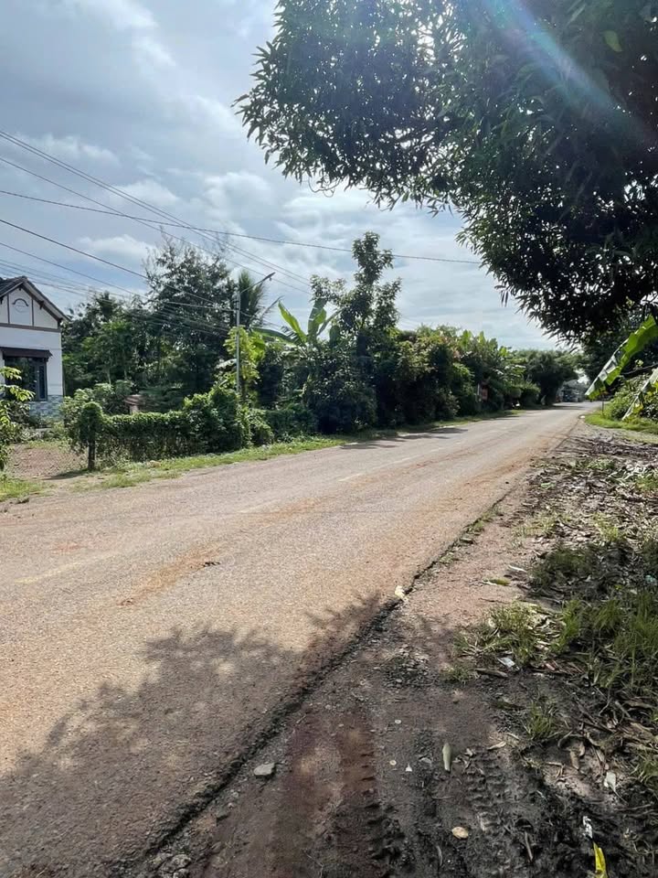 Đất nền trung tâm xã Quảng Hiệp 300m² giá 11.1 tỷ - Đầu tư sinh lời ngay!