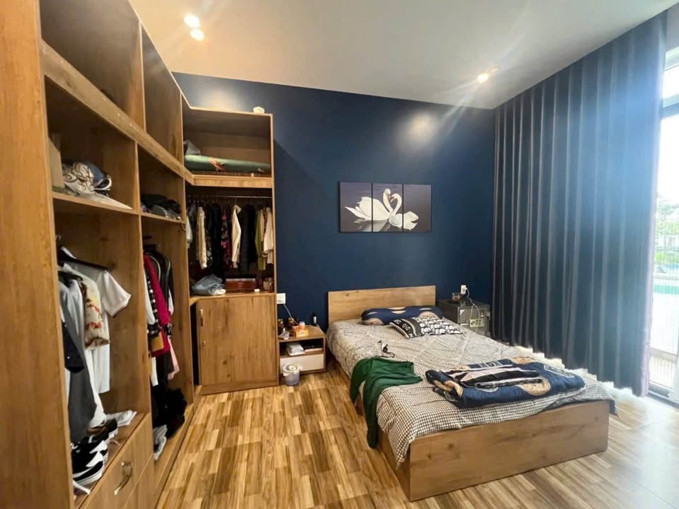 Nhà mặt tiền Trần Phú, Lộc Sơn 610m² giá 5.6 tỷ - Thiết kế hiện đại, không gian thoáng mát!