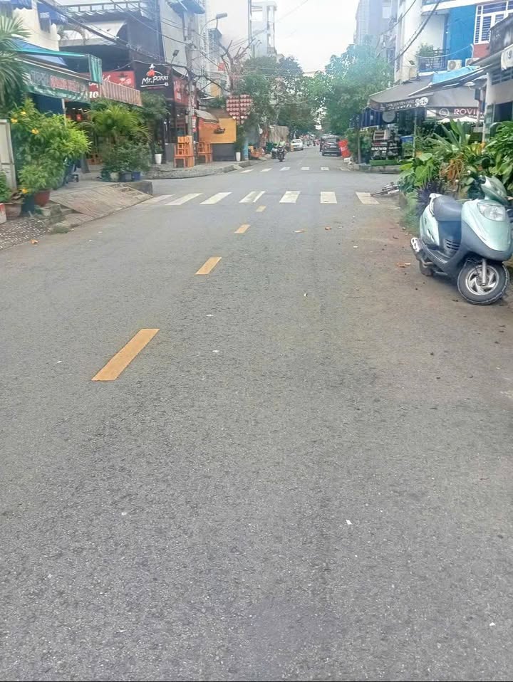 Cho thuê nhà mặt tiền đường Tân Quy, quận 7 - Diện tích 80m² giá chỉ 17 triệu/tháng!