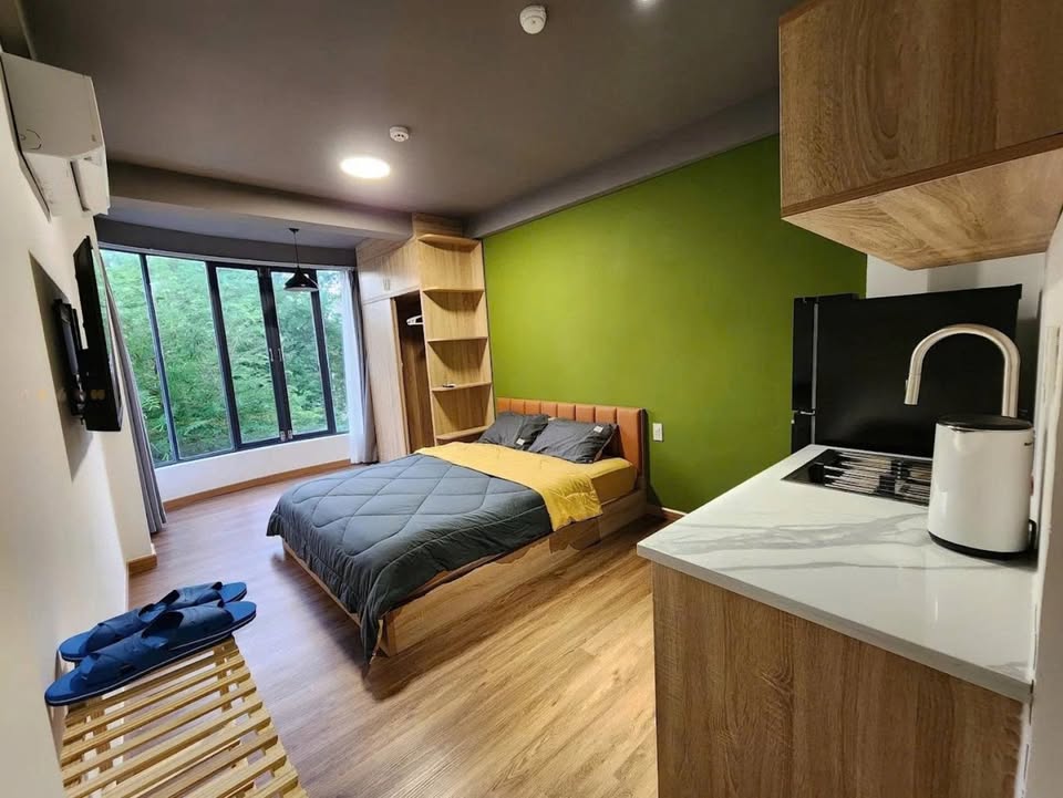 Cho thuê FrontHouse tại 31B Lê Thánh Tôn, Quận 1 - Vị trí đắc địa cho kinh doanh!