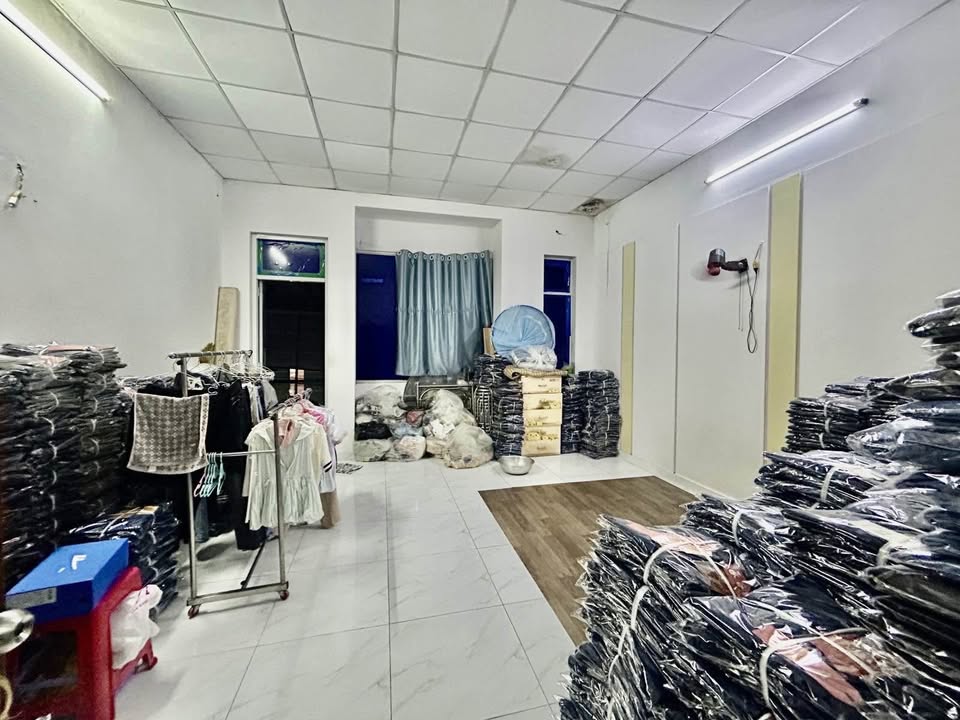 Nhà phố Tân Phú 76m² giá 6.9 tỷ - Đang cho thuê dòng tiền 12 triệu/tháng!