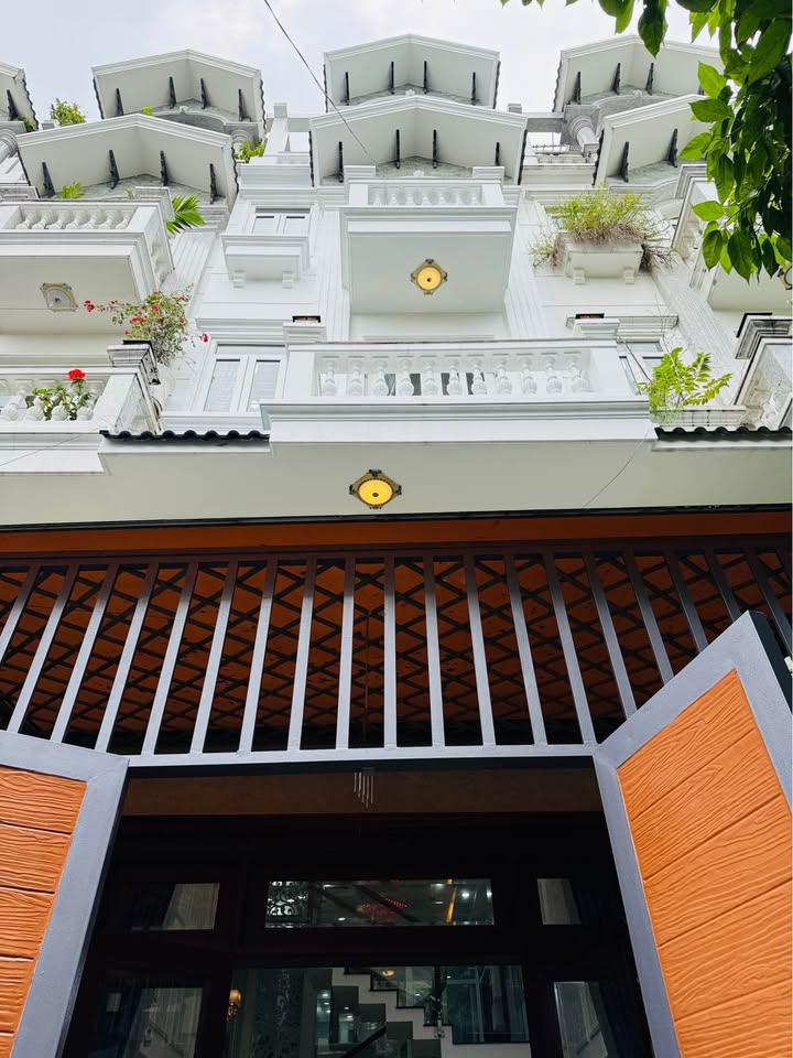 Bán gấp FrontHouse 60m² đường Thống Nhất, Gò Vấp, giá 9.5 tỷ - Tiềm năng kinh doanh lớn!