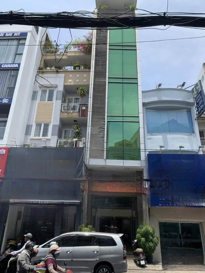 Nhà mặt tiền Huỳnh Văn Bánh, Phú Nhuận 68m² giá 20 triệu - Kinh doanh đa dạng!